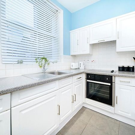 Brewer Street Central Apartments Лондон Экстерьер фото