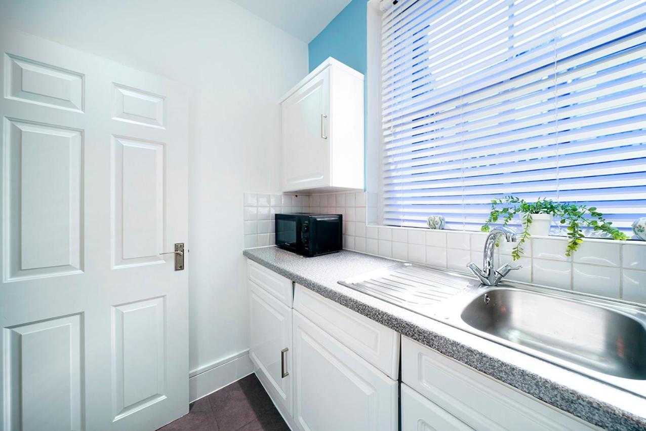 Brewer Street Central Apartments Лондон Экстерьер фото